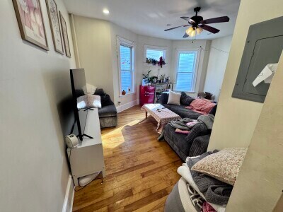 Building Photo - 124 Calumet St