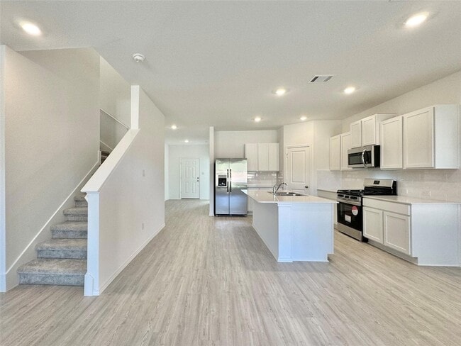 Building Photo - 1316 Acorn Oak Dr