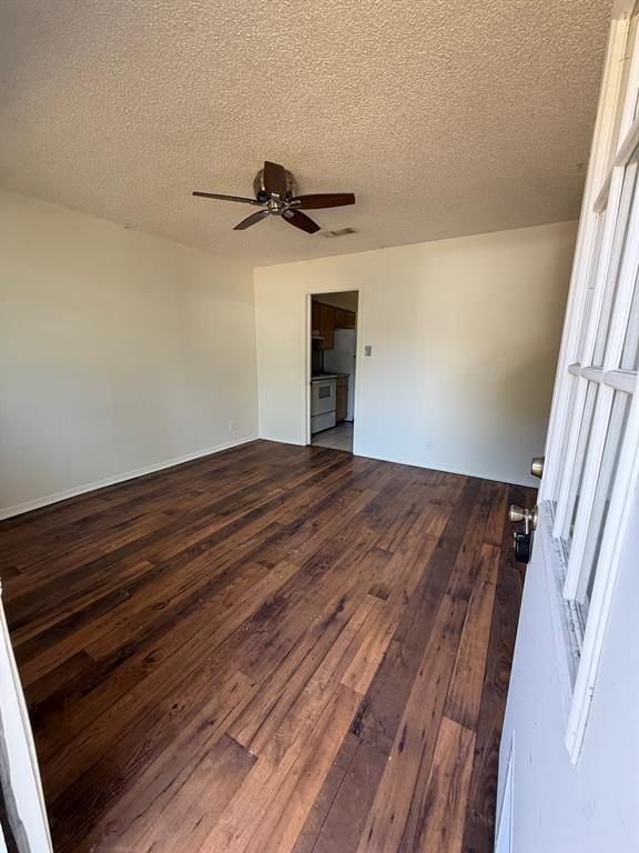 Building Photo - 3405 Willowrun Cove