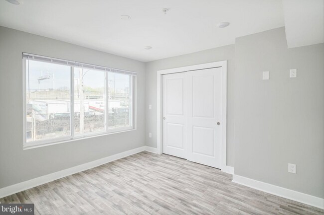 Building Photo - 1443 N 8th St