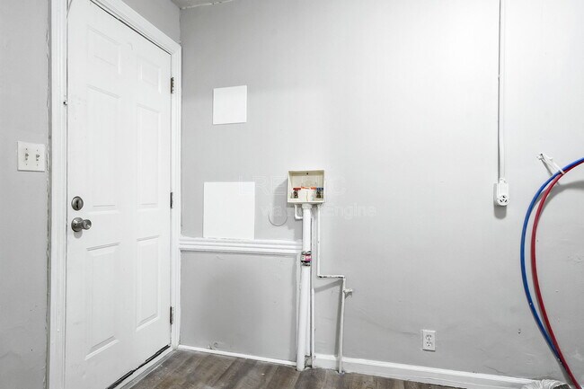 Building Photo - 2408 Blackiston Mill Rd