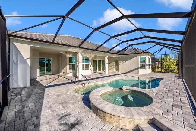 Building Photo - 12655 Wellen Golf St