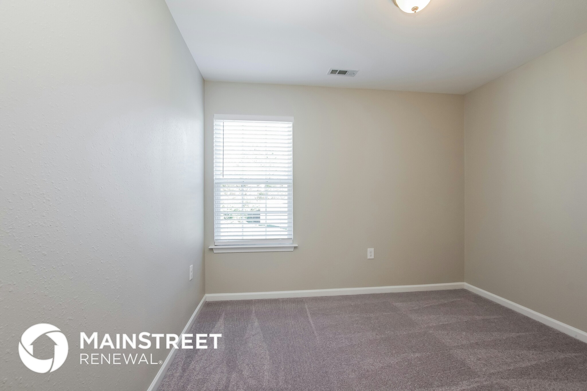 Building Photo - 6216 Summerour Place