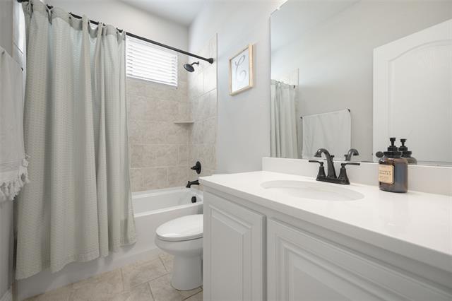 Building Photo - 532 Thompson Dr