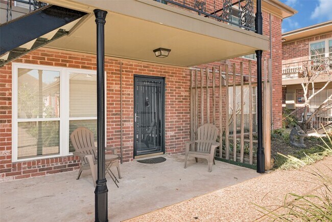 Building Photo - 11540 Chimney Rock Rd