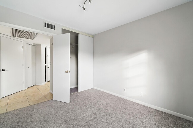 Building Photo - 10730 NW 14th St