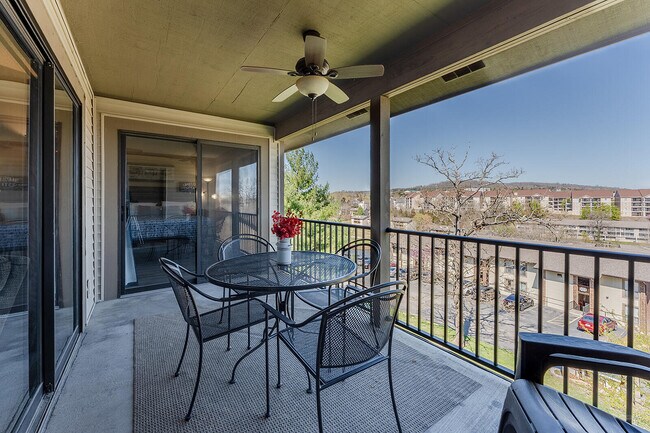 Building Photo - 133 Troon Dr