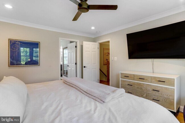 Building Photo - 5101 Redwing Dr