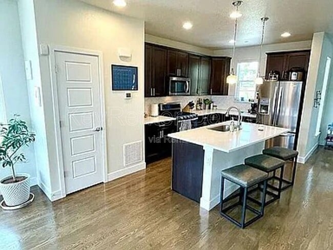 Building Photo - 8991 Yates Dr