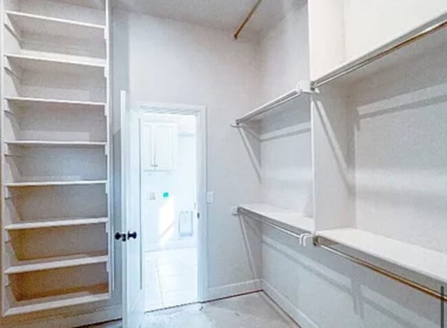 Building Photo - 3608 Union Park Pl