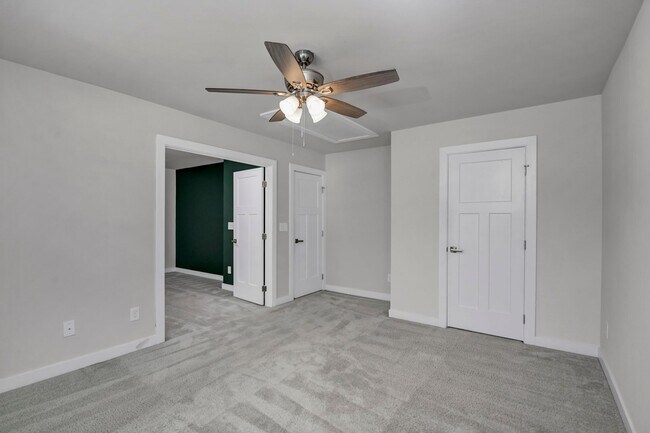 Building Photo - 217 Golden Fluke Dr