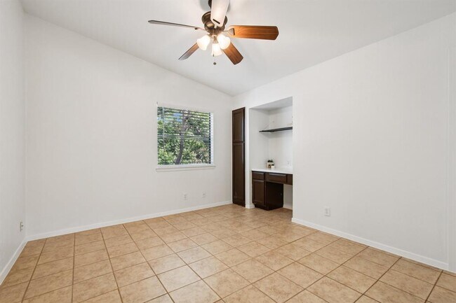 Building Photo - 4405 Avenue A
