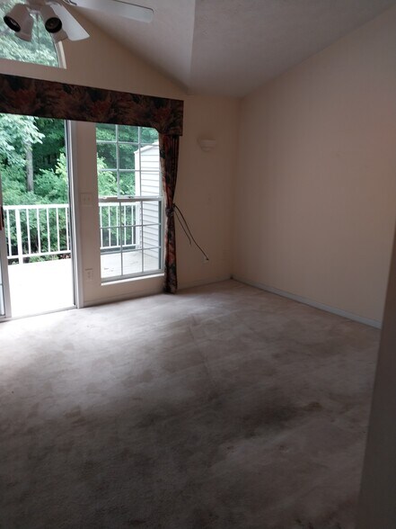 Building Photo - 3912 Vineyard Green Dr