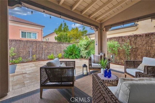 Building Photo - 67 Livia