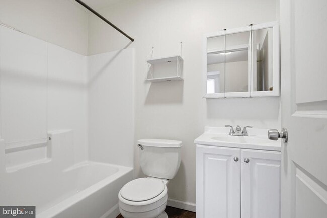 Building Photo - 1218 S 45th St