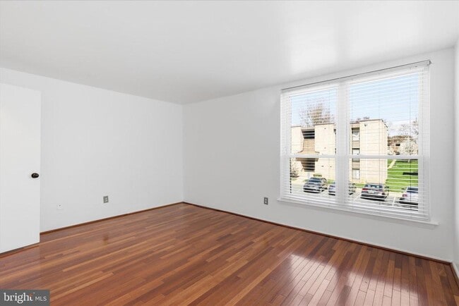 Building Photo - 3360 Huntley Sq Dr