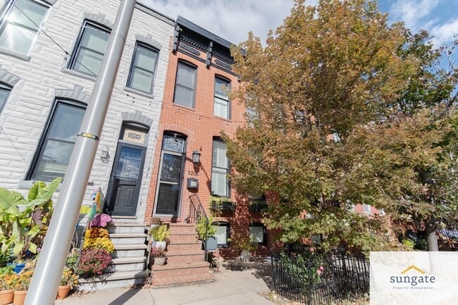 Building Photo - 3206 Hudson St
