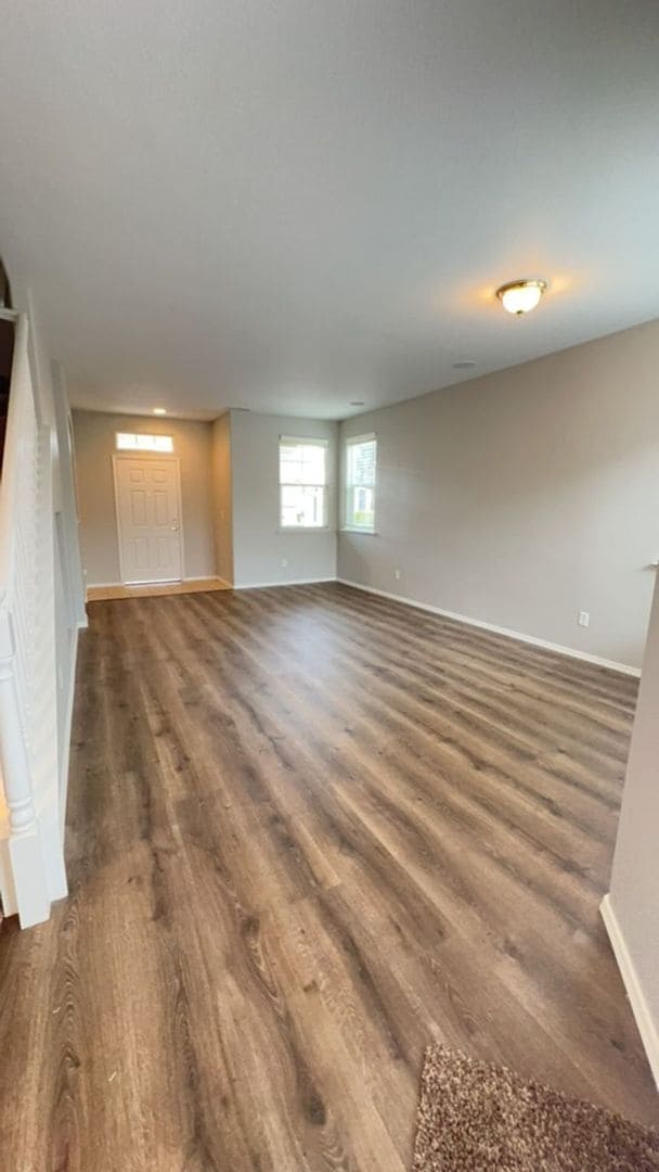 Building Photo - 714 W Riviera Ln