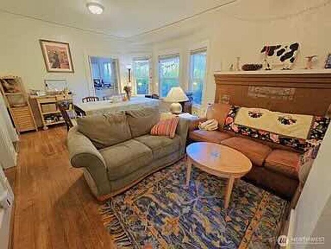 Building Photo - Ravenna House