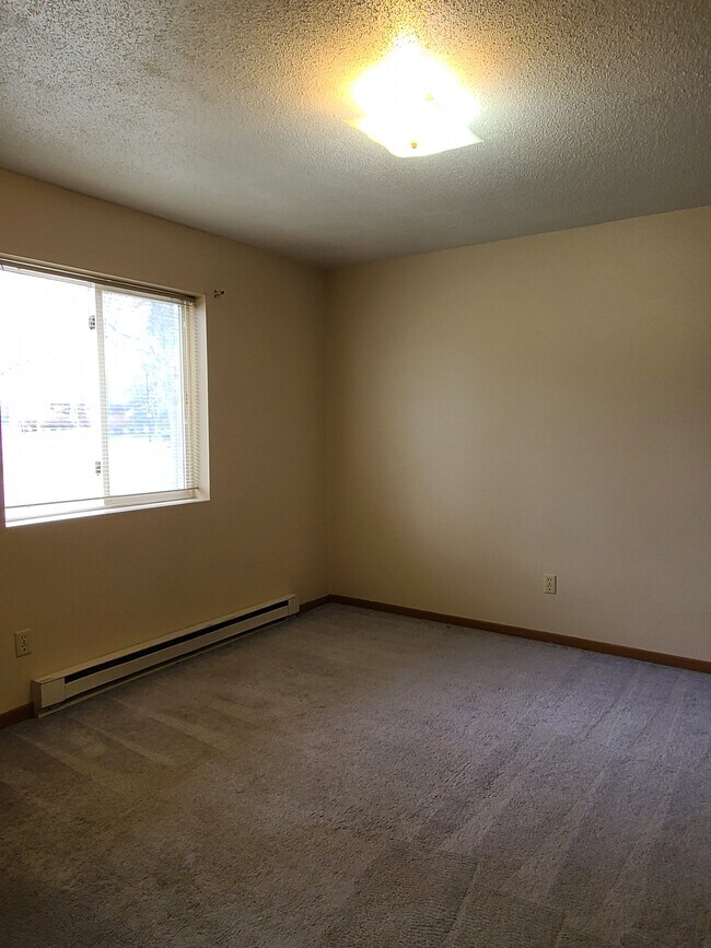 Building Photo - 8th & 8th Apartments