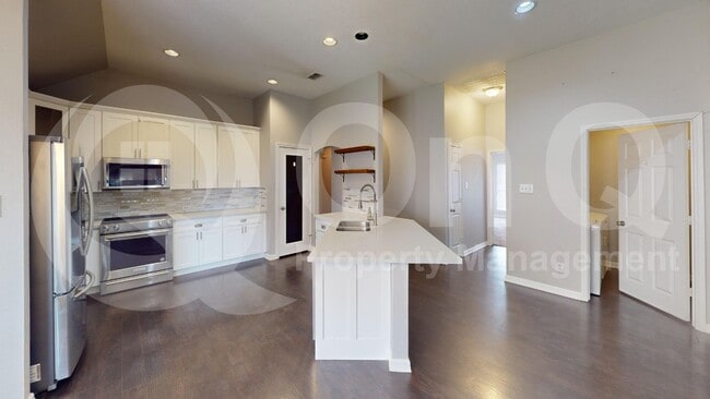 Building Photo - 6201 Grantham Dr