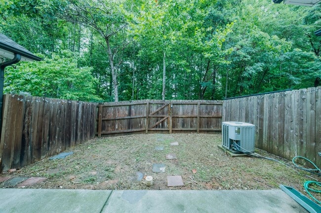 Building Photo - 8 Hydrangea Ct