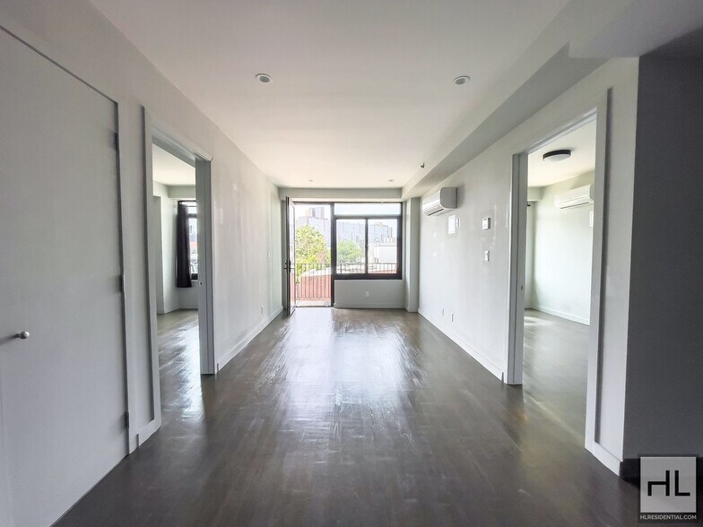 Building Photo - Bushwick Avenue / Spacious 2-Bed 1-Bath