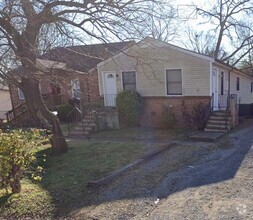Building Photo - Three Bedroom Ranch near TSU and Hadley Park!