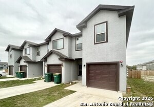 Building Photo - 7814 Savannah Brooks