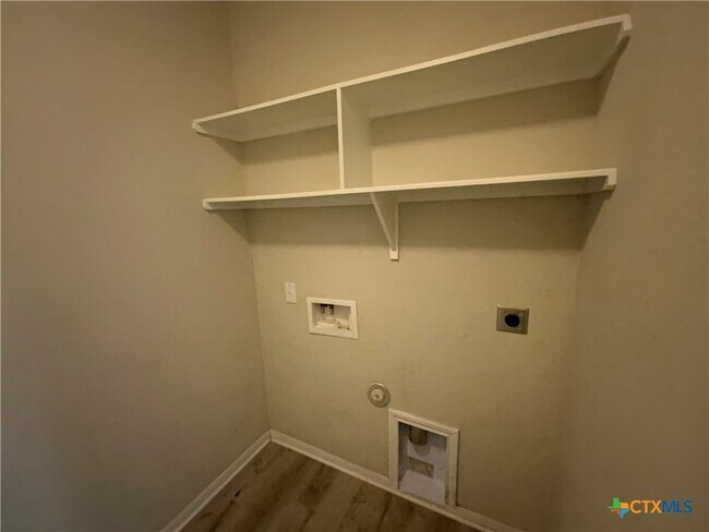 Building Photo - 1236 Grand Oak Trl