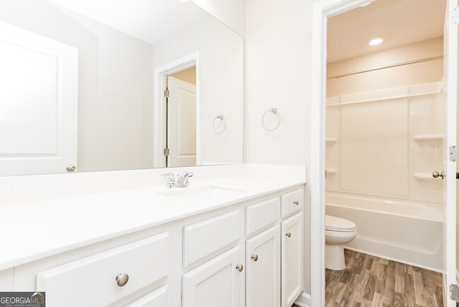 Building Photo - 319 Hamilton Pointe Dr
