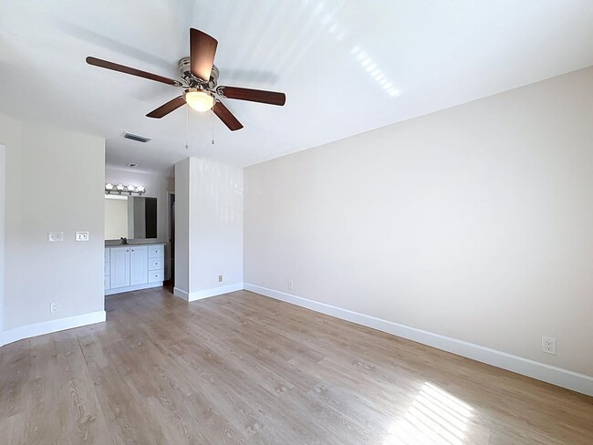 Building Photo - 9278 Ketay Cir