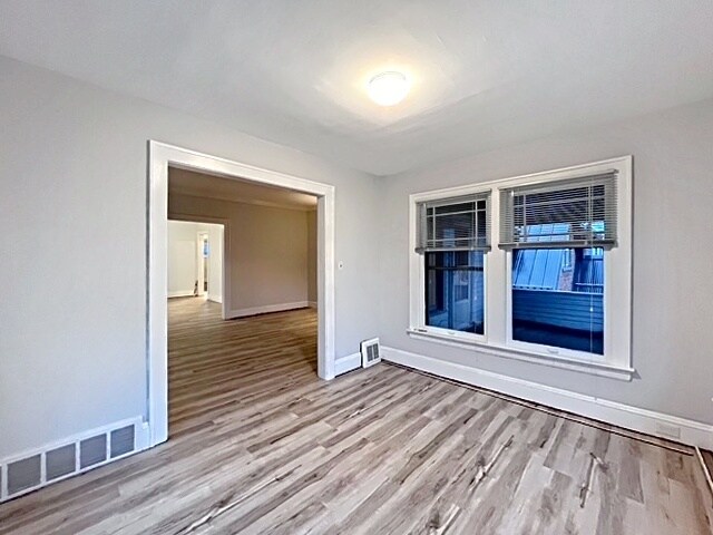 Building Photo - 3365 E Scarborough Rd