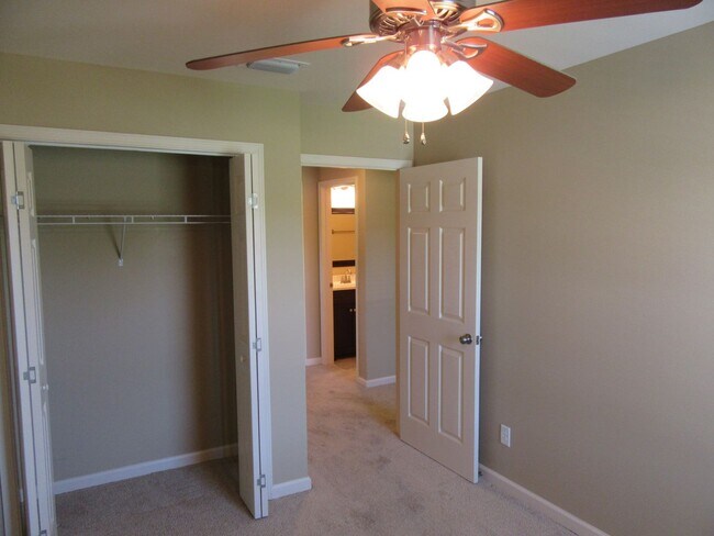 Building Photo - 2407 Astrid Ln