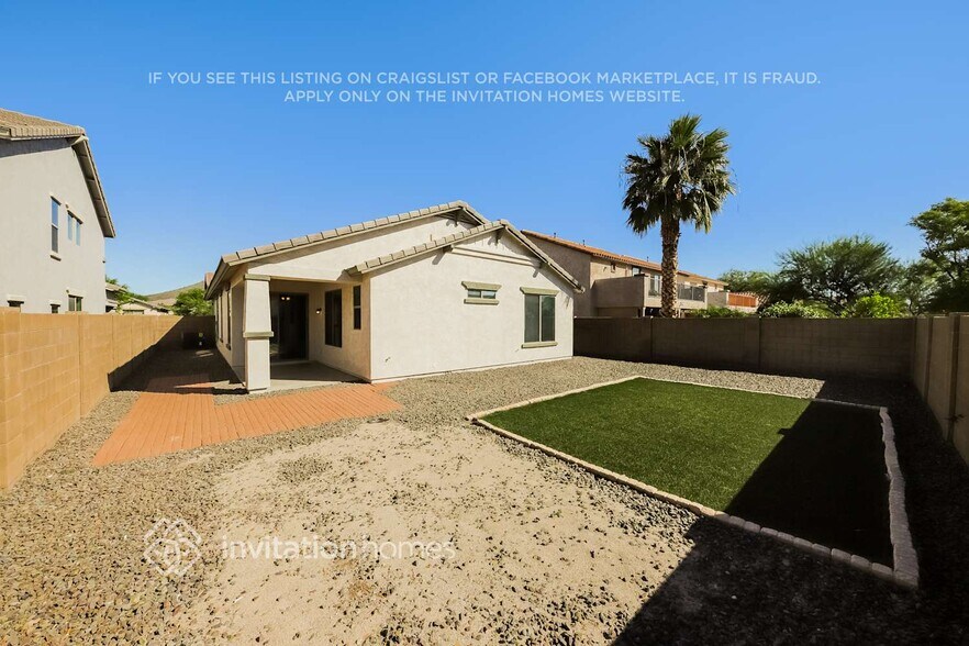 Building Photo - 12737 W Pasaro Dr