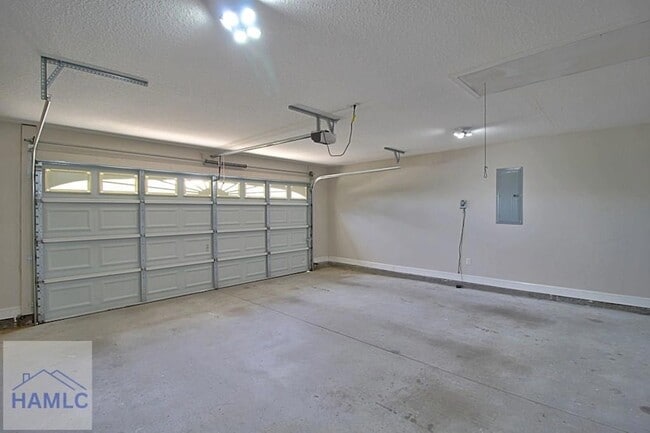 Building Photo - 720 Highgrove Ct