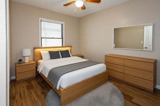 Building Photo - 111 Branch View Dr