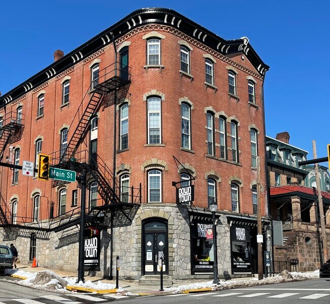 Primary Photo - 13 N 4th Ave