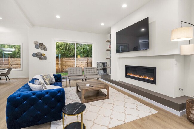 Building Photo - 11612 SE 196th St