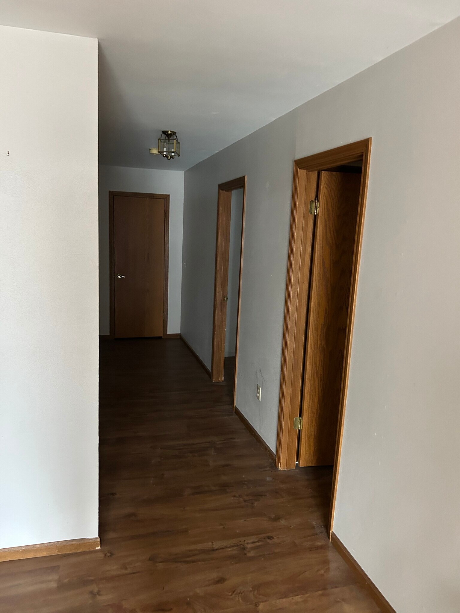 Building Photo - 725 S Belt W