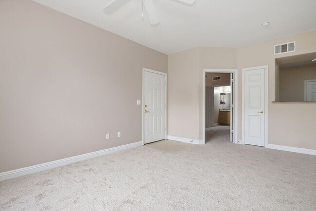 Building Photo - 8000 W Badura Ave
