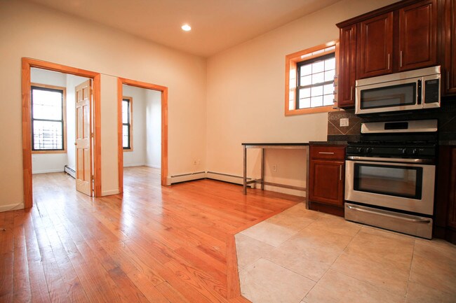 Primary Photo - 223 Weirfield St