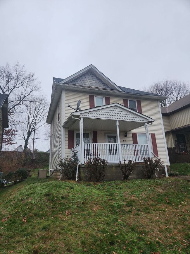 Primary Photo - 4 Bedroom Single Family Home, Newark OH