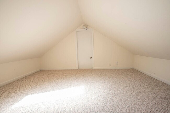 Building Photo - 38244 SE 85th St