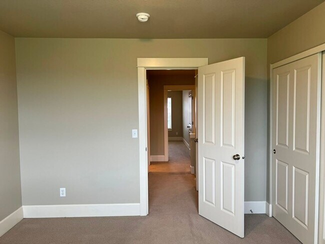 Building Photo - 2710 Eagles Eye Ave NW