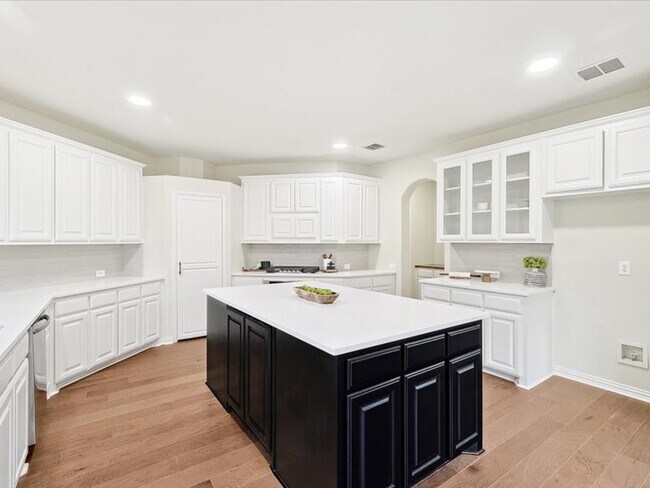 Building Photo - 9705 Terence Dr