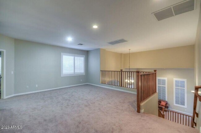 Building Photo - 1690 W Bartlett Way