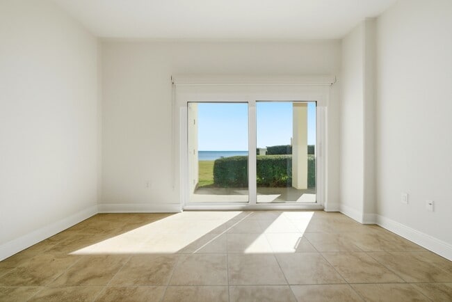 Building Photo - 615 Bayshore Dr