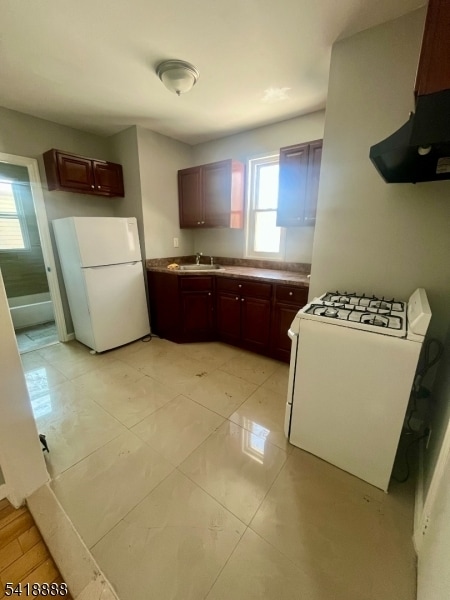 Building Photo - 95 Alexander St