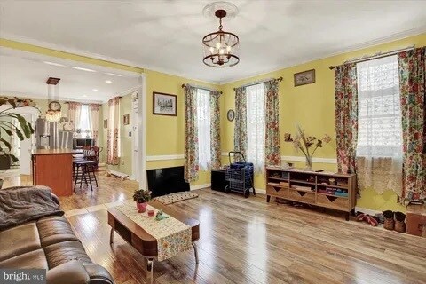 Building Photo - 511 E Main St